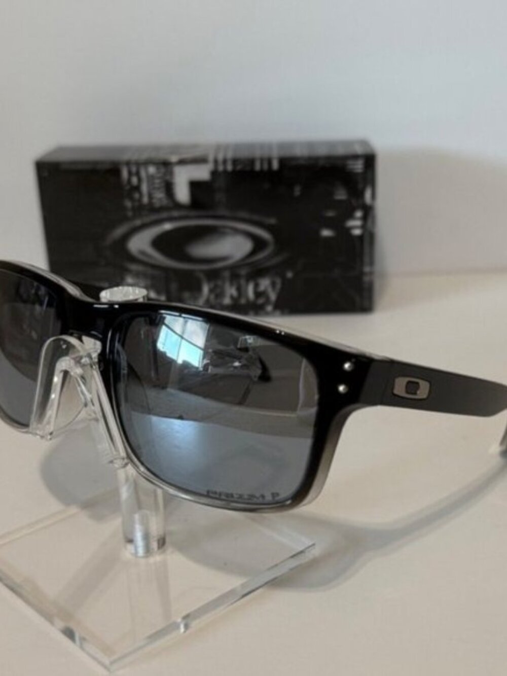 Oakley Holbrook Two Tone Polished Dark Ink Fade 9102 POLARIZED Silver